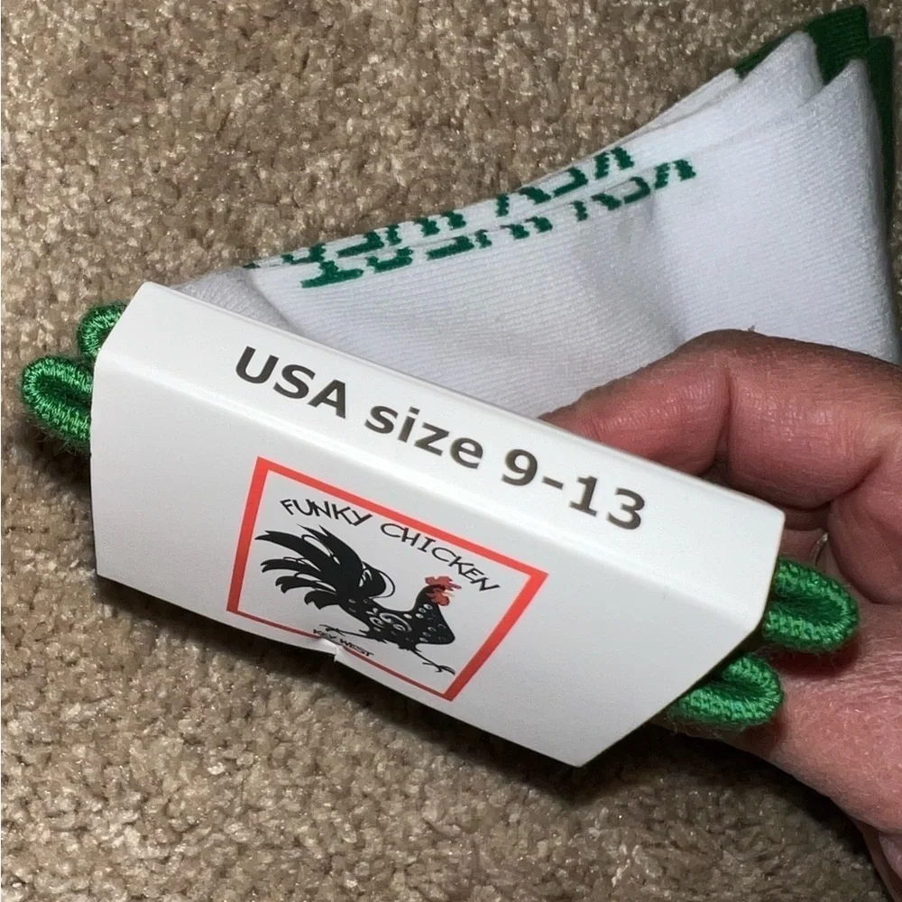 3/$25 🍄 Funky Chicken Key West Mile Zero Rooster Socks Size 9-13 NEW